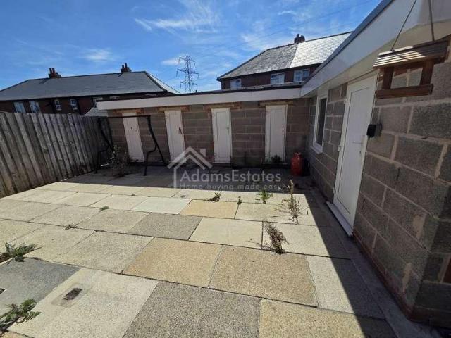 House for sale in Overthorpe, West Yorkshire