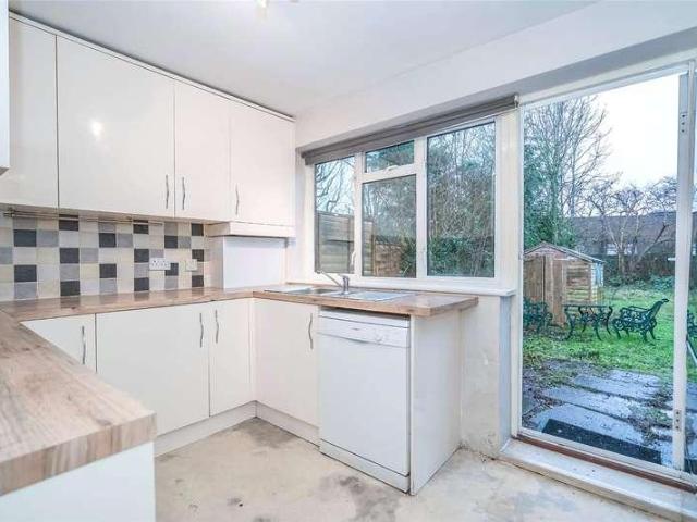 House for sale in Finchley, Greater London
