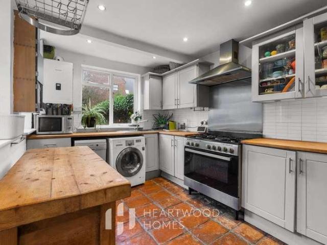 House for sale in St Albans, Five Acres