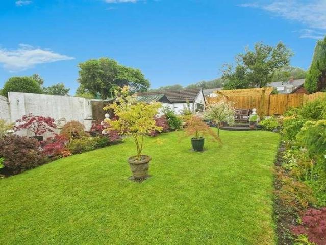 House for sale in Ynysawdre, Brynmenyn