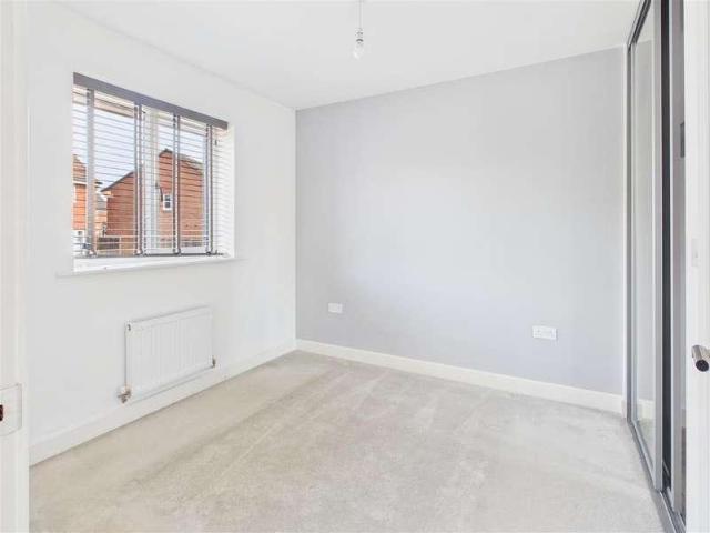 House for sale in Green Close, Warwickshire