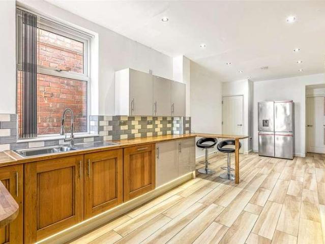 House for sale in Aylestone Park, Old Wharf