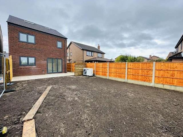 House for sale in Thorpe Willoughby