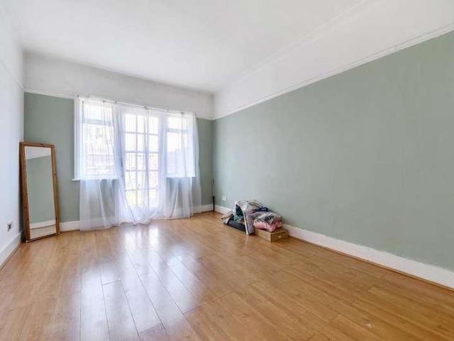 House for sale in Hornsey, Greater London