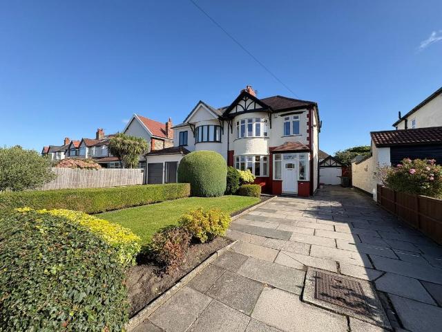 House for sale in Kennessee Green, Sefton