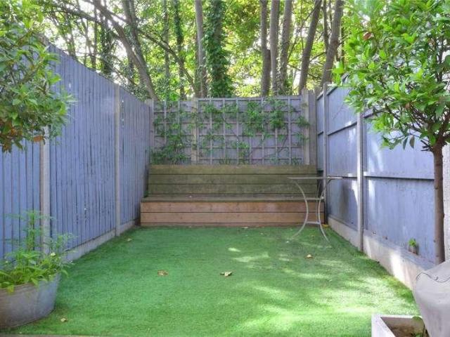 House for sale in London Borough of Lewisham, Greater London