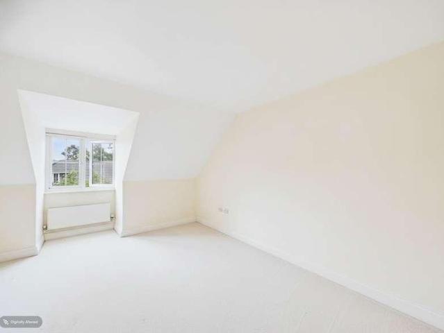 House for sale in Nork, Red Hill