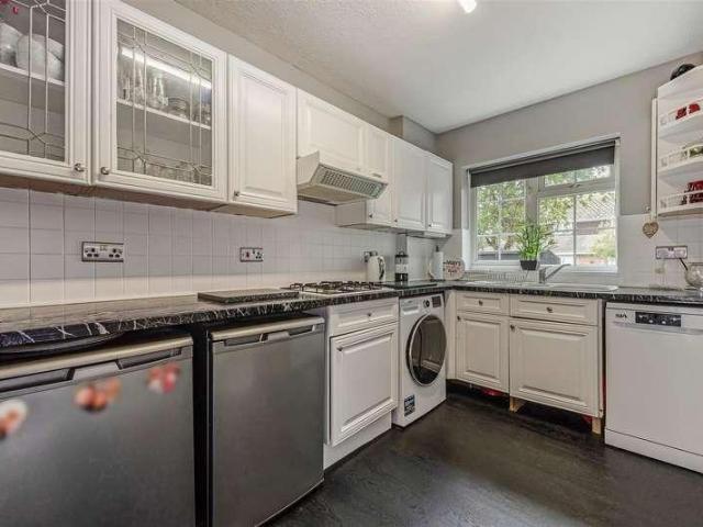 House for sale in Littlecote, West Sussex