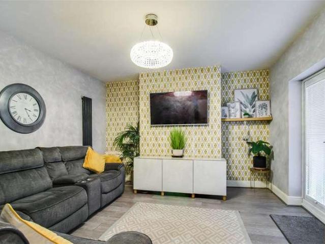 House for sale in Heath, West Yorkshire