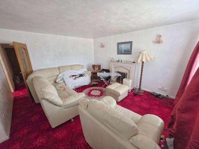 House for sale in Staincross, South Yorkshire