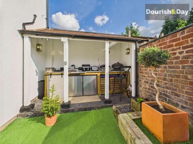House for sale in Baswich, Staffordshire