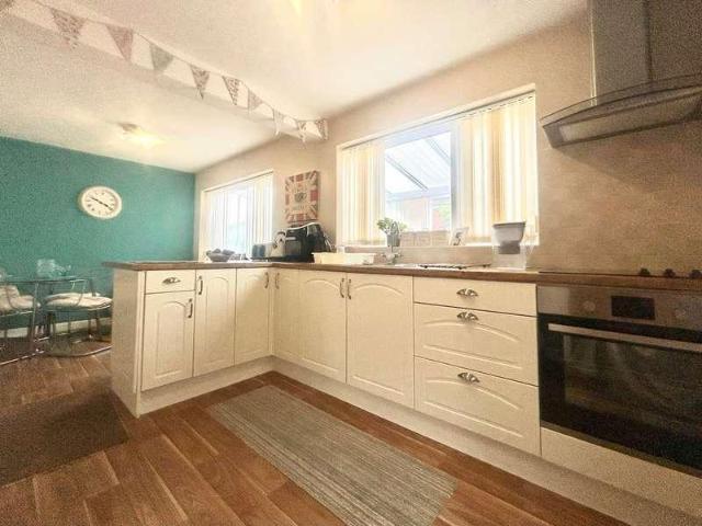 House for sale in Woodsetton, Coseley