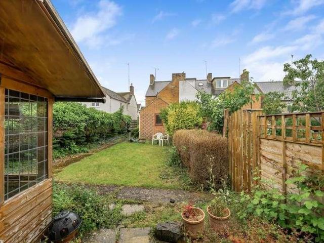 House for sale in Black Bourton, Oxfordshire