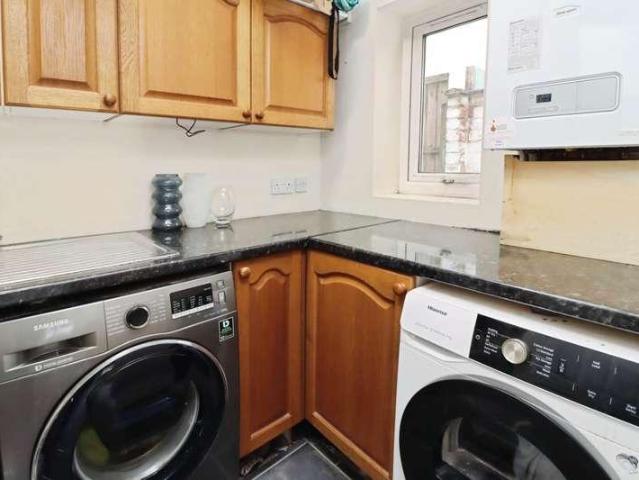 House for sale in Heathfield, Bromborough