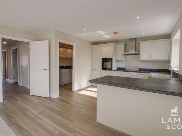 House for sale in Dale Hill, Essex