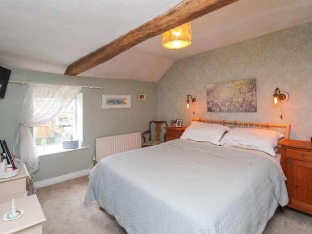House for sale in Walton, West Yorkshire
