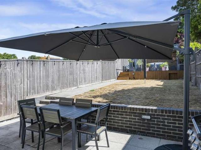 House for sale in Mount Pleasant, Iford