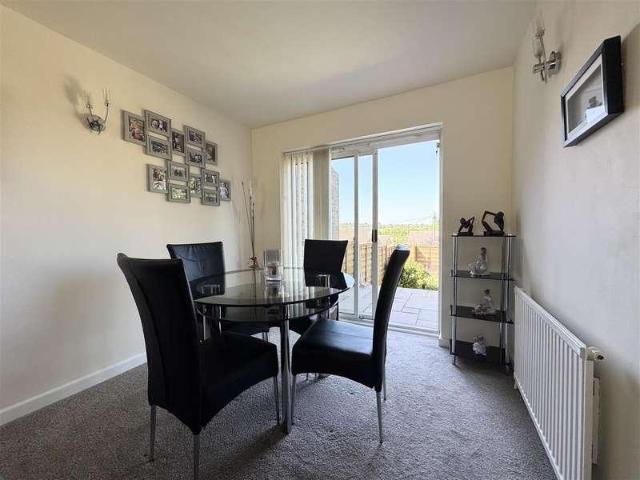 House for sale in Huddersfield, Clayton West