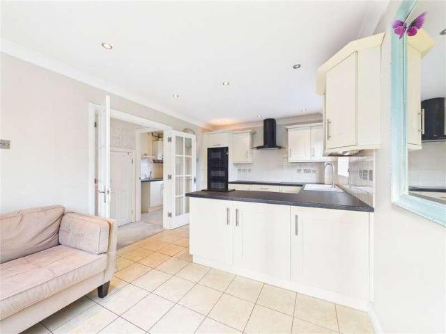 House for sale in Crowle Green, Crookhill
