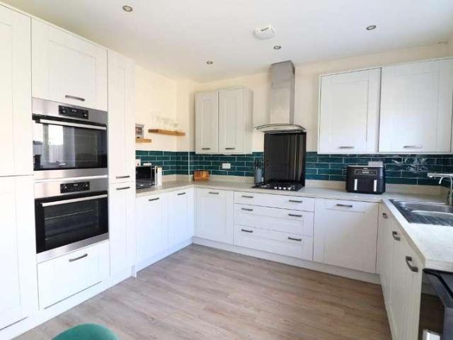 House for sale in Park Town, Luton
