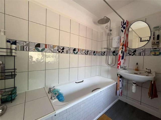 House for sale in Barton Stacey, Hampshire