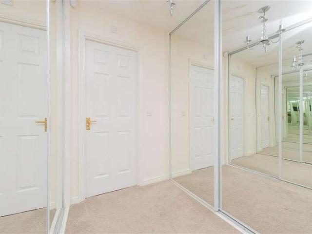 House for sale in Worcester Park Estate, Monks Orchard