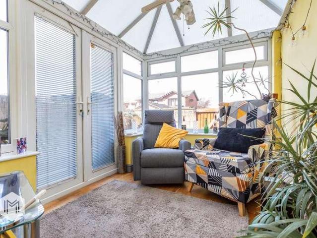 House for sale in Moses Gate, Lee Bank