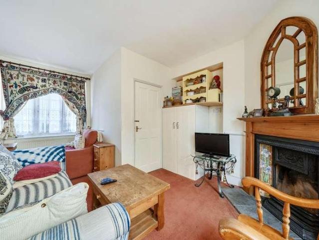 House for sale in Pinner, Greater London