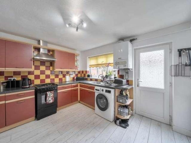 House for sale in Watford Rural, Batchworth