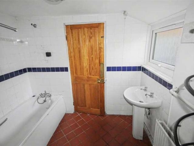 House for sale in Cauldwell, Bedford