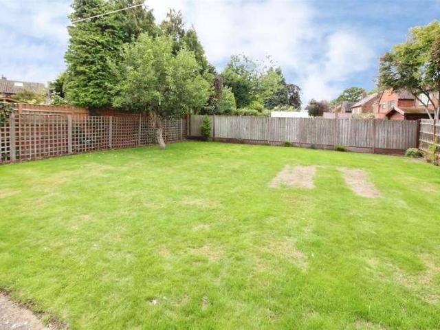 House for sale in Oulton, West Yorkshire