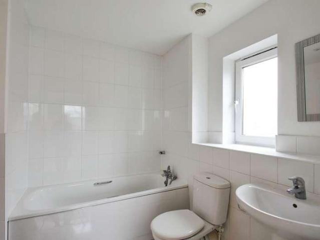 House for sale in Yiewsley, Greater London