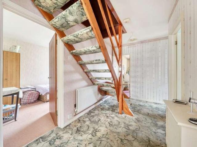 House for sale in California, Dunstable
