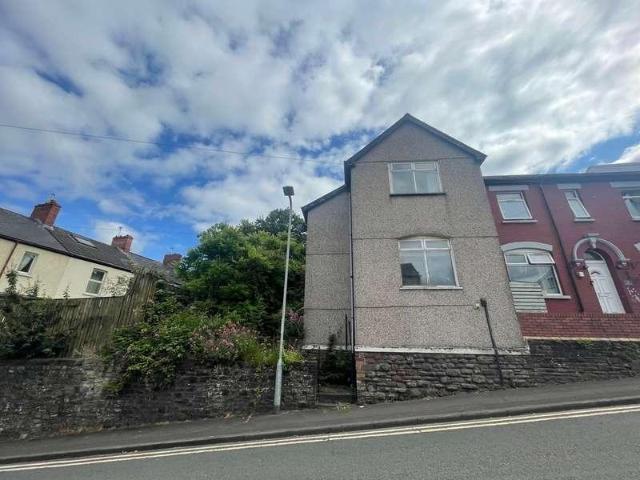 House for sale in Newport, Crindau