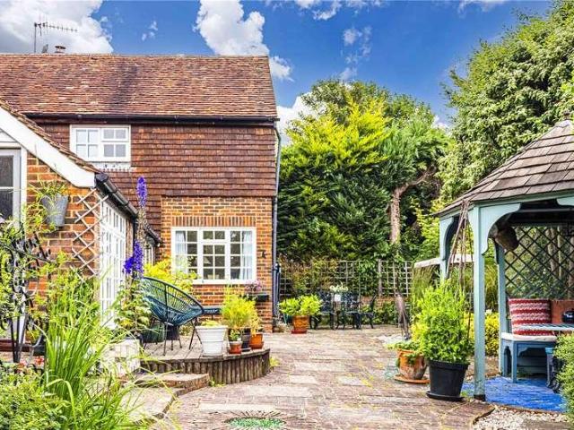 House for sale in Pouchen End, Hertfordshire