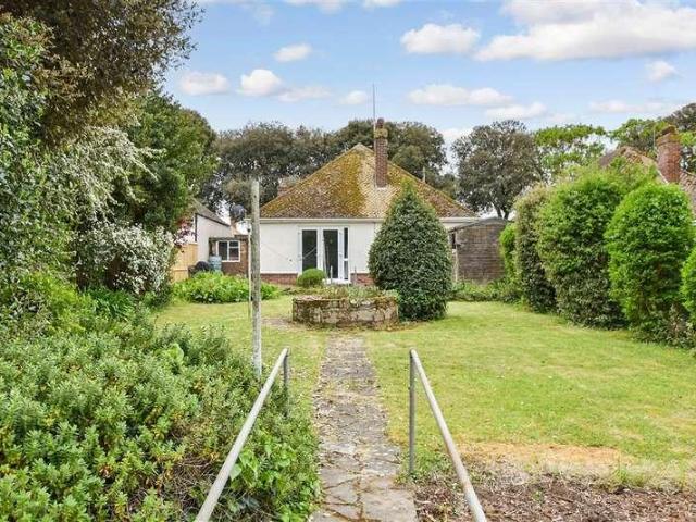 House for sale in Millmead, Acol