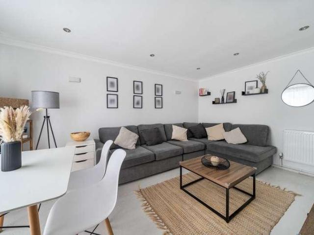 House for sale in Row Town, Surrey