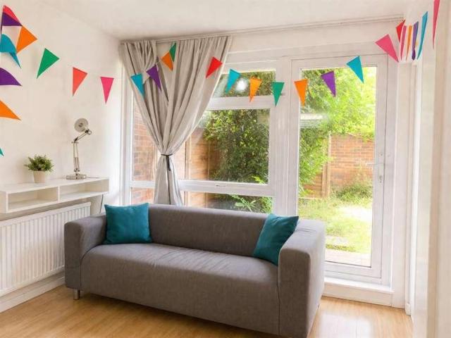 House for sale in Finsbury Park, Greater London