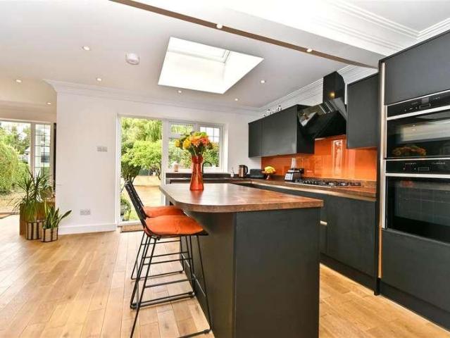 House for sale in Willingdon and Jevington, Cross In Hand