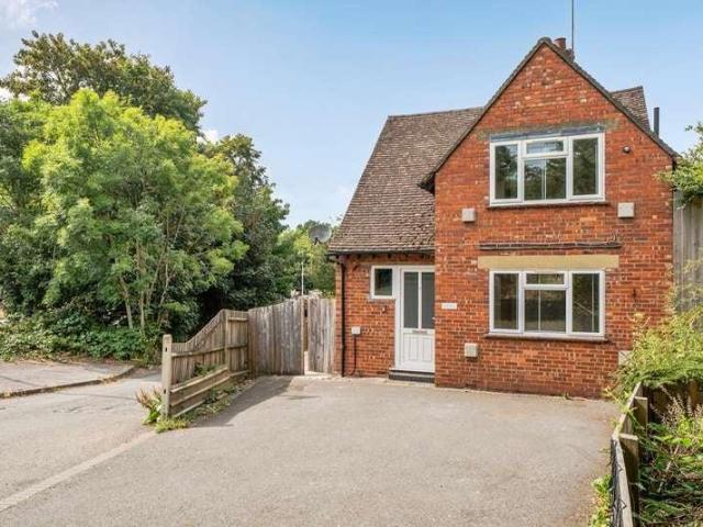 House for sale in Red Hill, Surrey