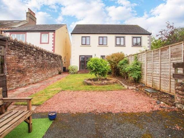 House for sale in Fell Lane