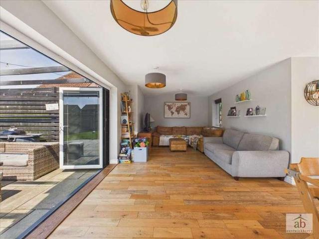 House for sale in Eastbridge, Suffolk