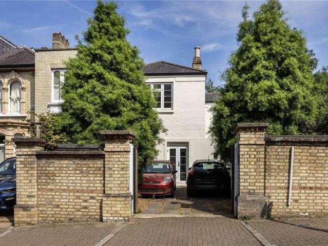 House for sale in Putney, Greater London