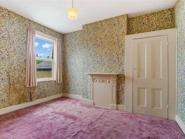 House for sale in Balham, Greater London
