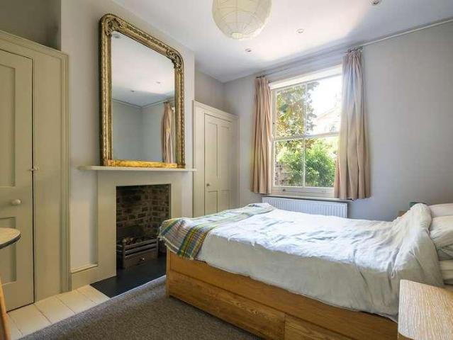 House for sale in Elmington Estate, Greater London