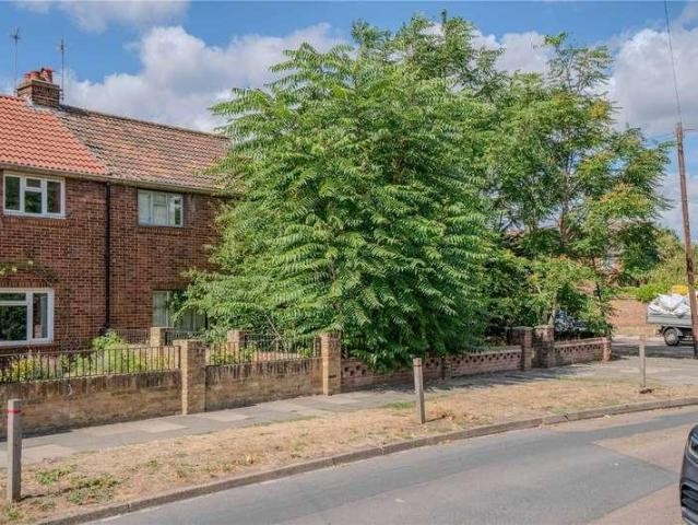 House for sale in Petersham, Greater London