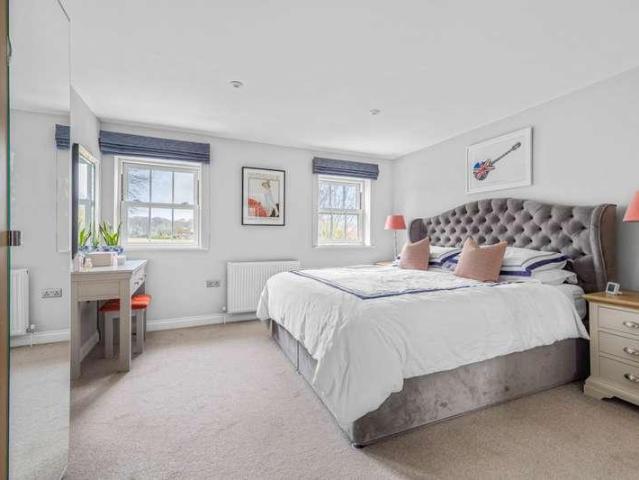 House for sale in Berrick Salome, Oxfordshire
