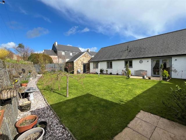 House for sale in Strode, Devon