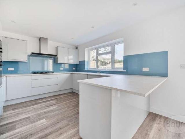 House for sale in Wrecclesham, Fole