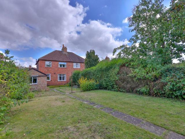 House for sale in High Field, York